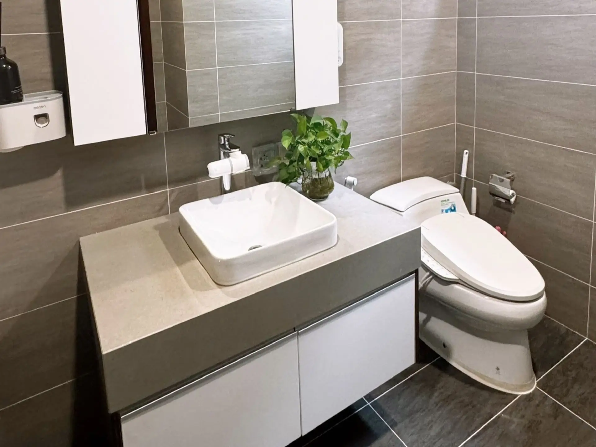 6TH Element -24F- Bathroom