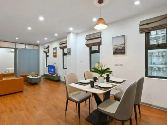22 Housing 20LL Dining Table