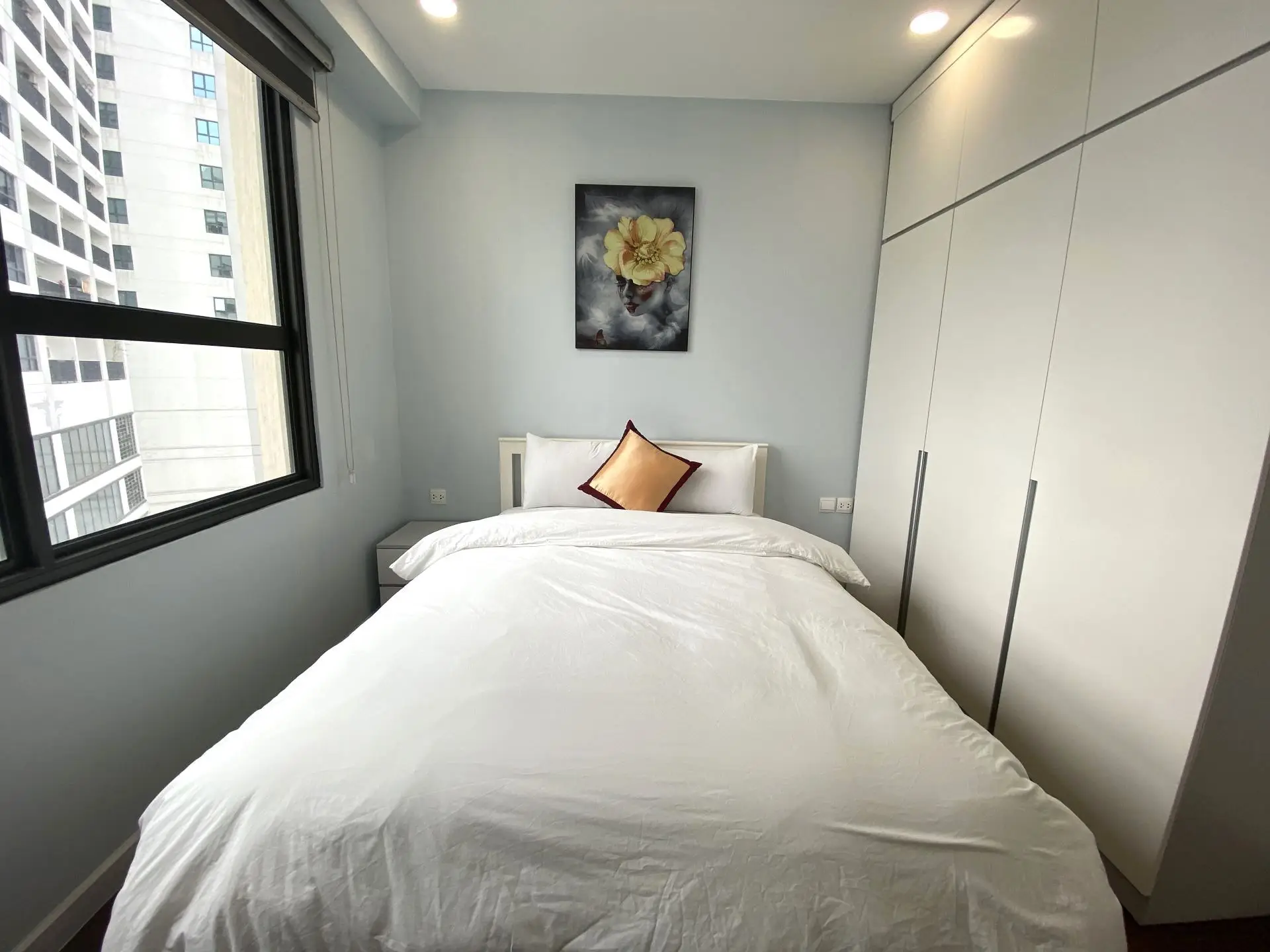 Dcapital- C6 34F – 3 Bed – Bedroom 1