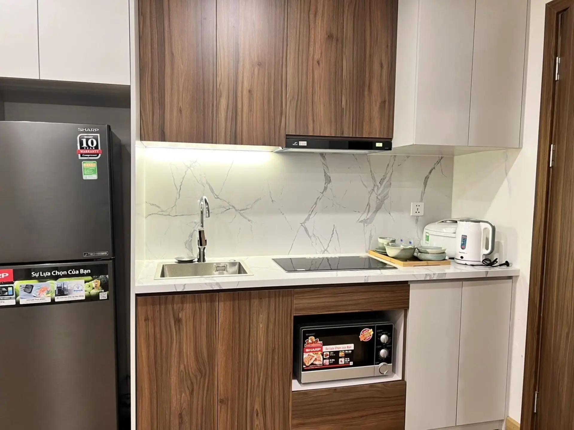 HLS- BB Apartment-1Bed-kitchen