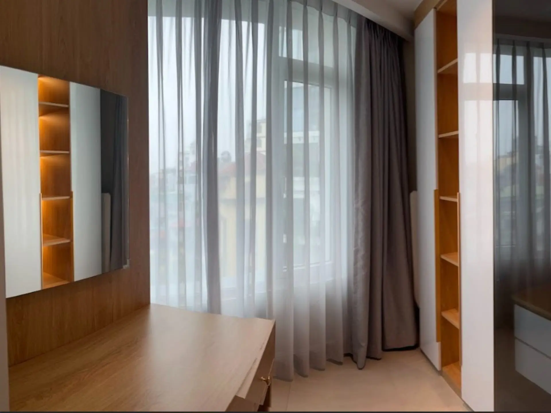 Hanoi club-1 Bed-棚