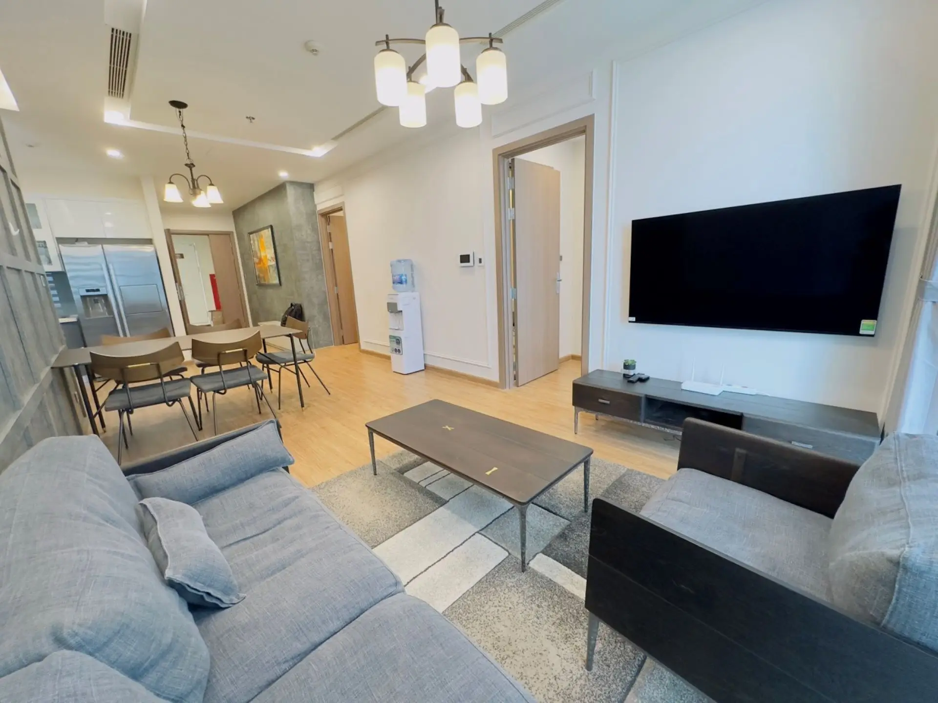 Metropolis – M1 24F- livingoom 1