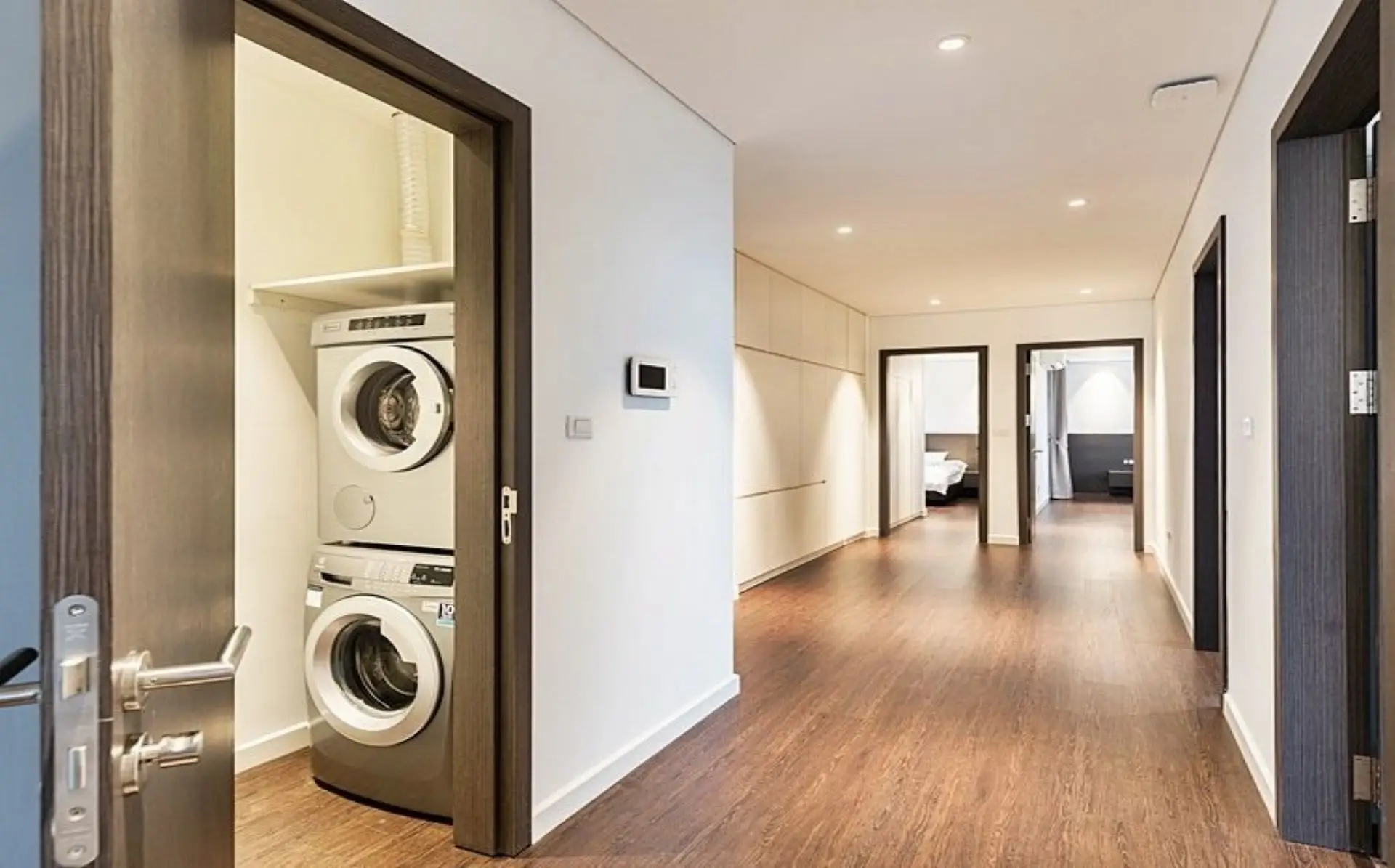 Westlake Residence 8- 4Bed- Washing machine