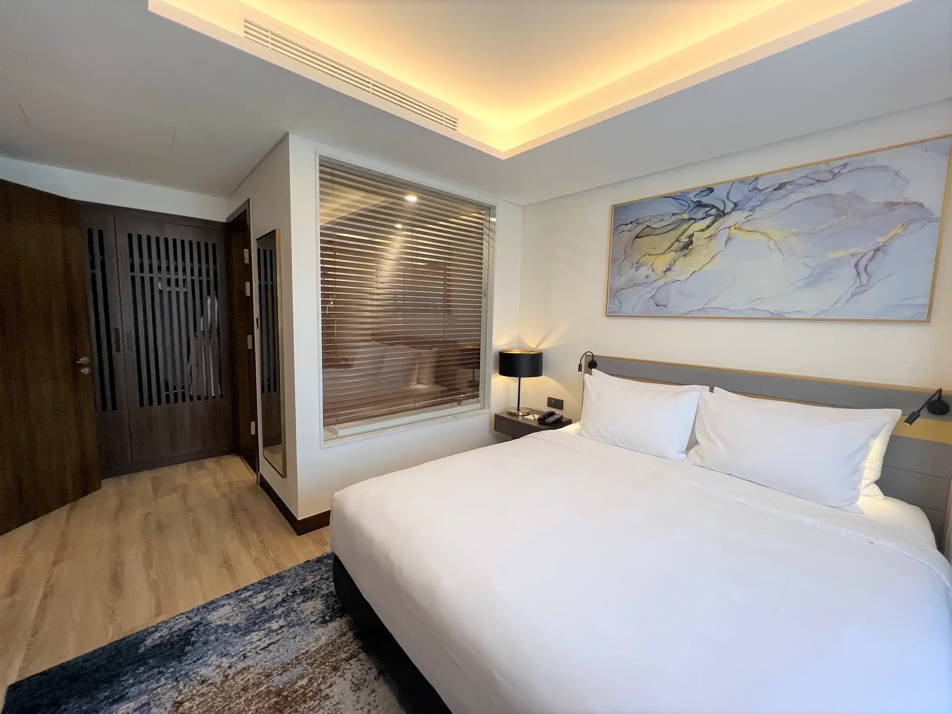 Movenpick_2bed_bedroom (2)