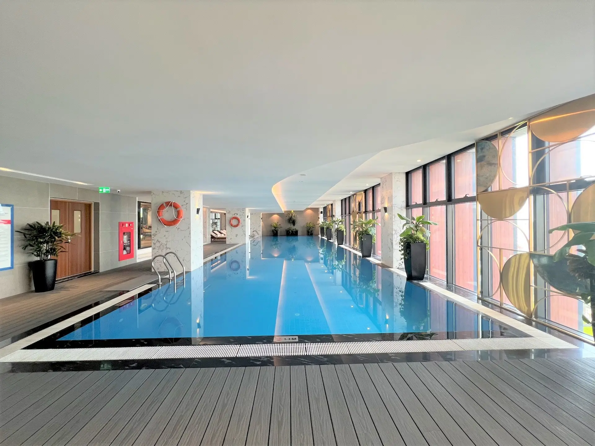 Movenpick_Pool