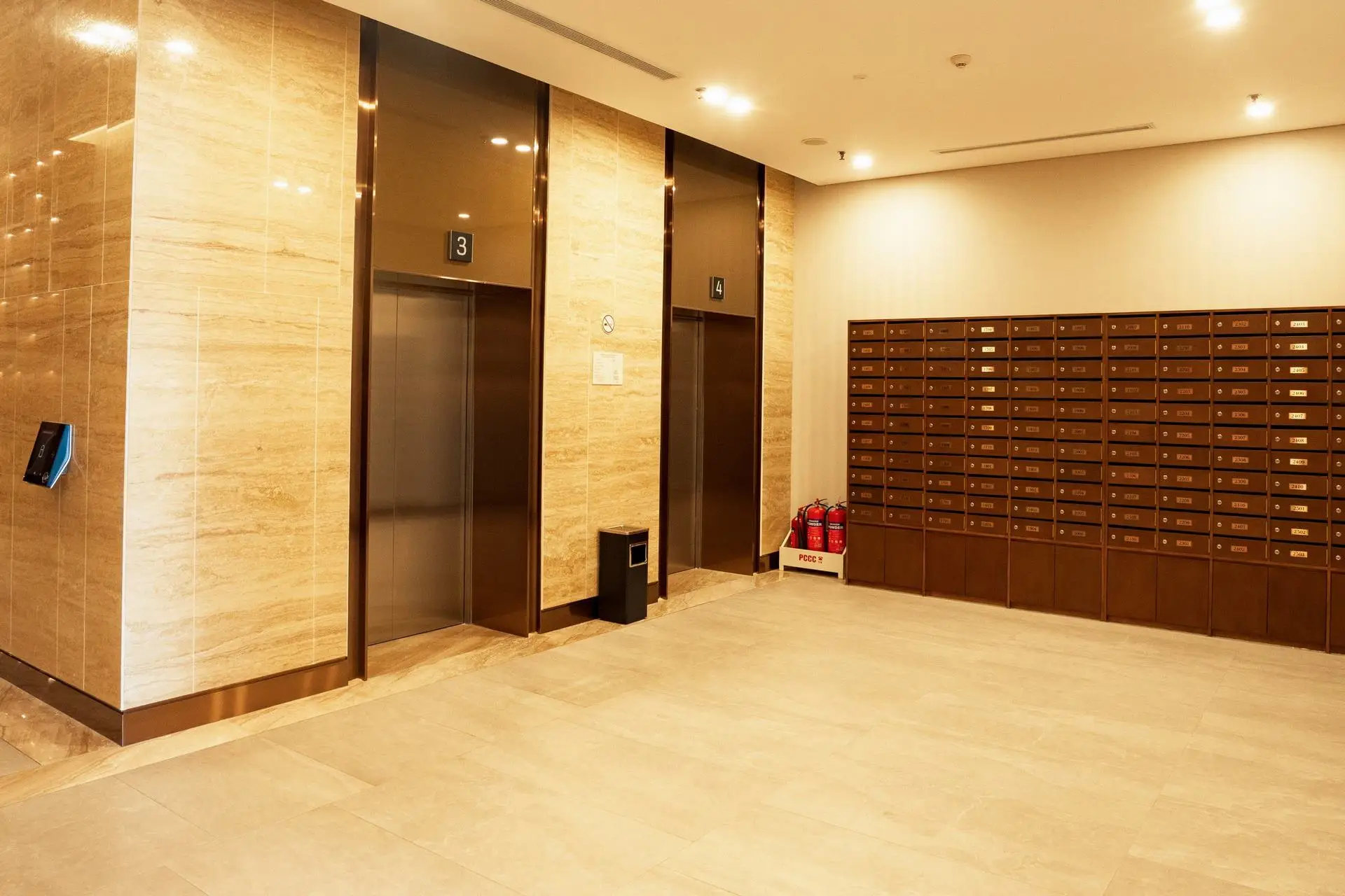 Resident elevator lobby