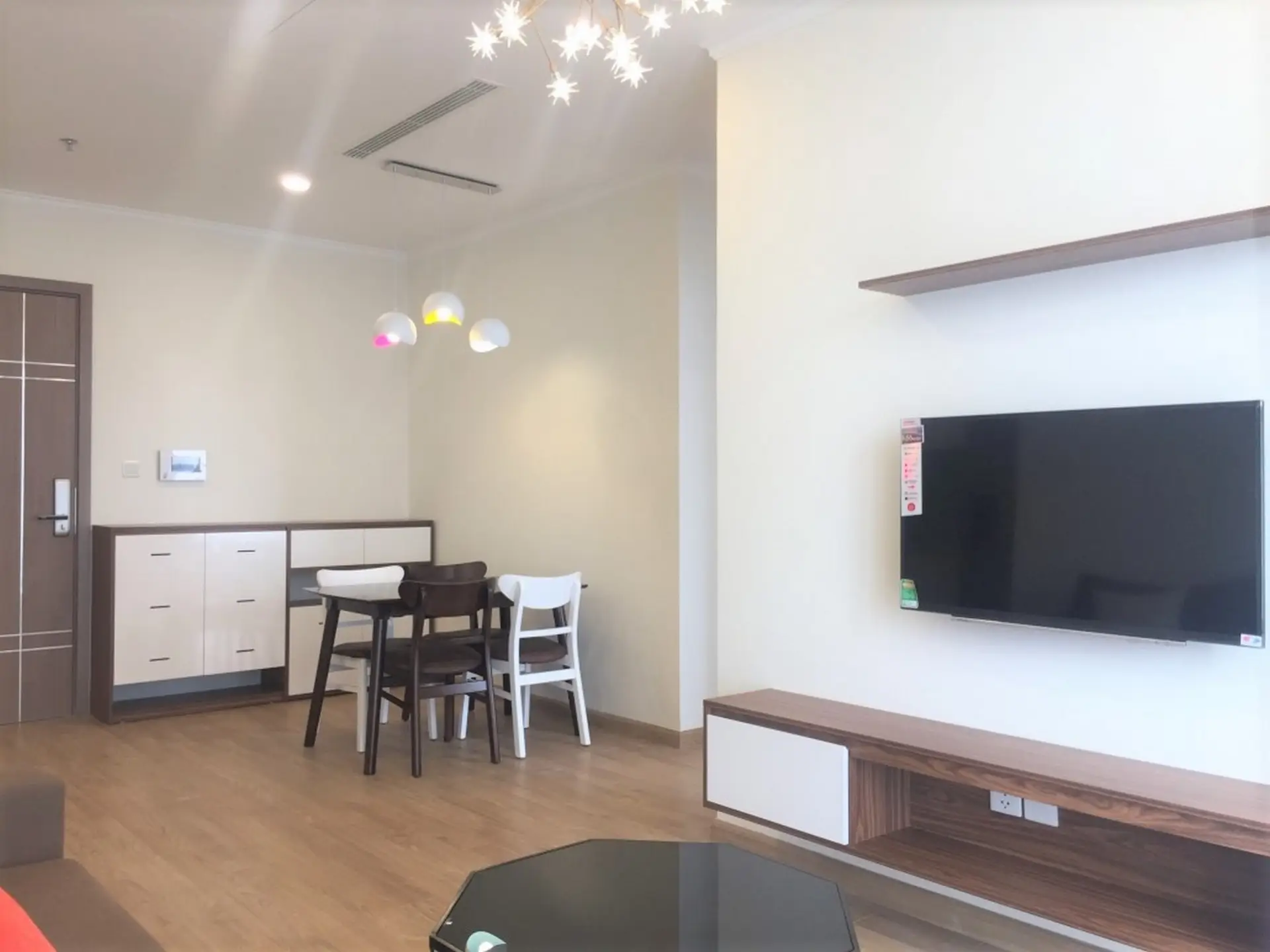 Vinhome Gardenia_3bed_living