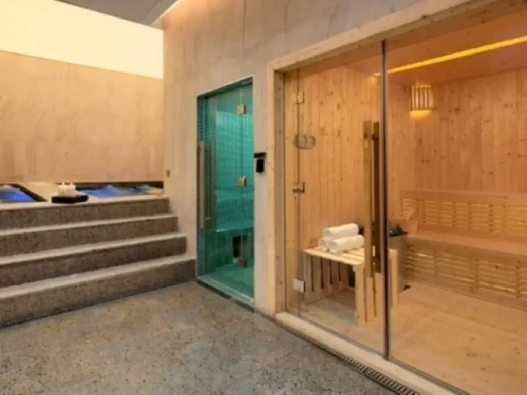 The Five Residences｜2BED 7階