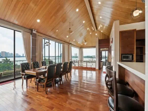 Penthouse Duplex
