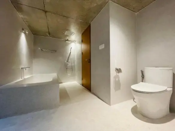 Casa Amarilla Apartment Bathroom