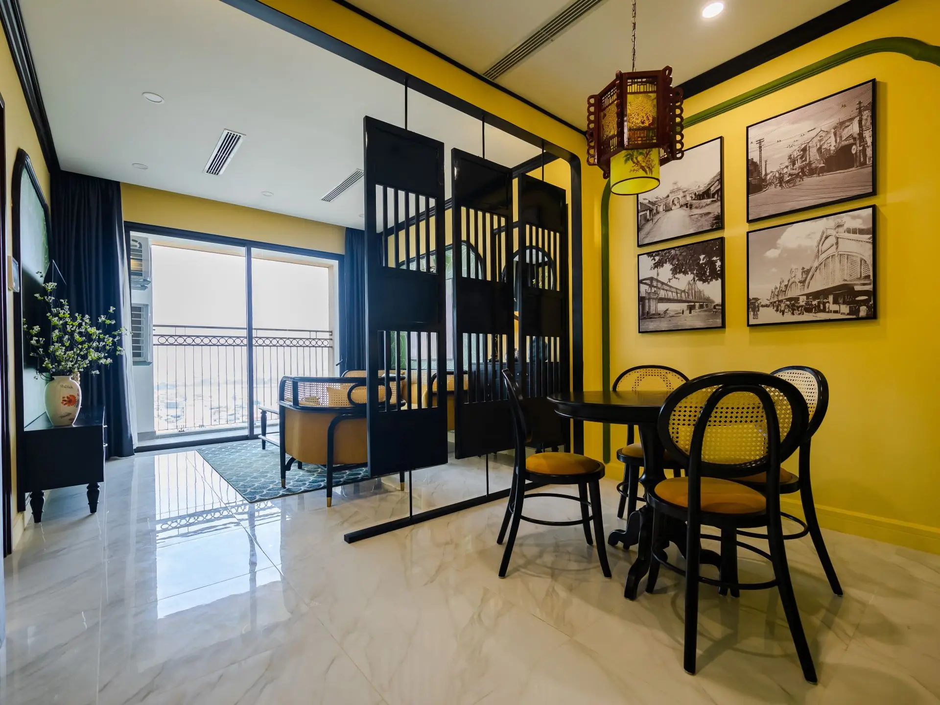 D’Eldorado – 2 Bed- dining table