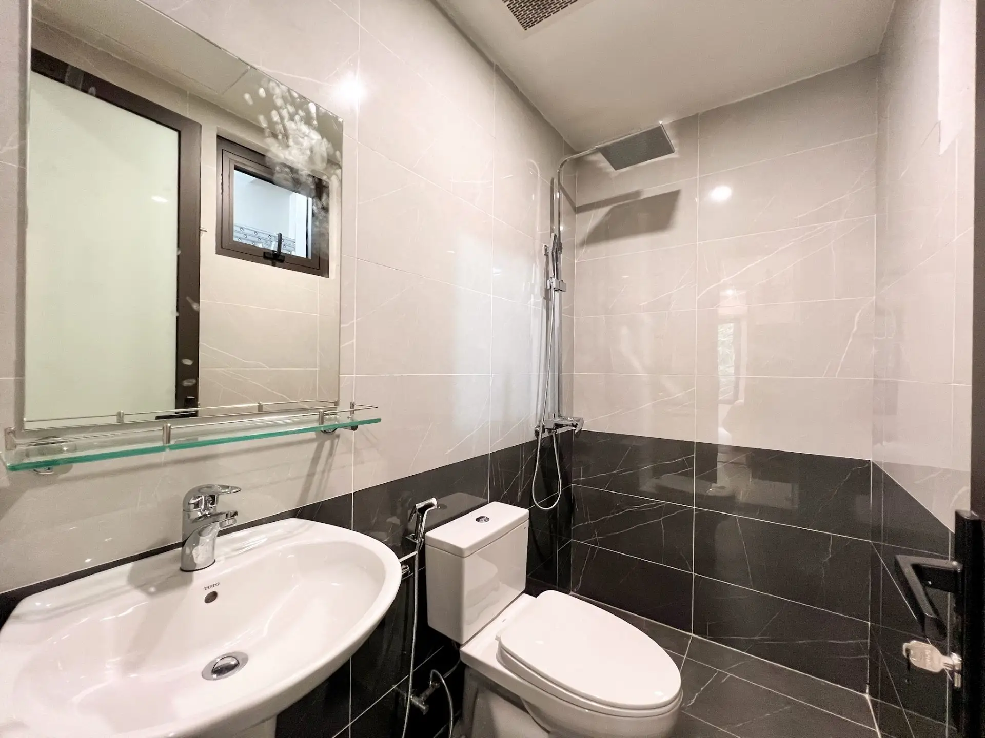 Nine Housing 279 Doi Can – 2Bed- Bathroom