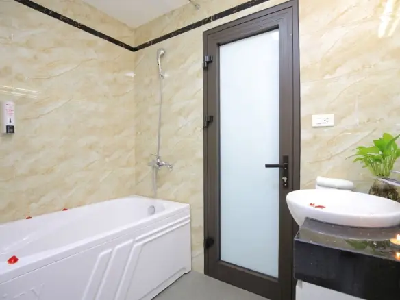 Nine Housing 34 12 Dao Tan One Bedroom Bathroom