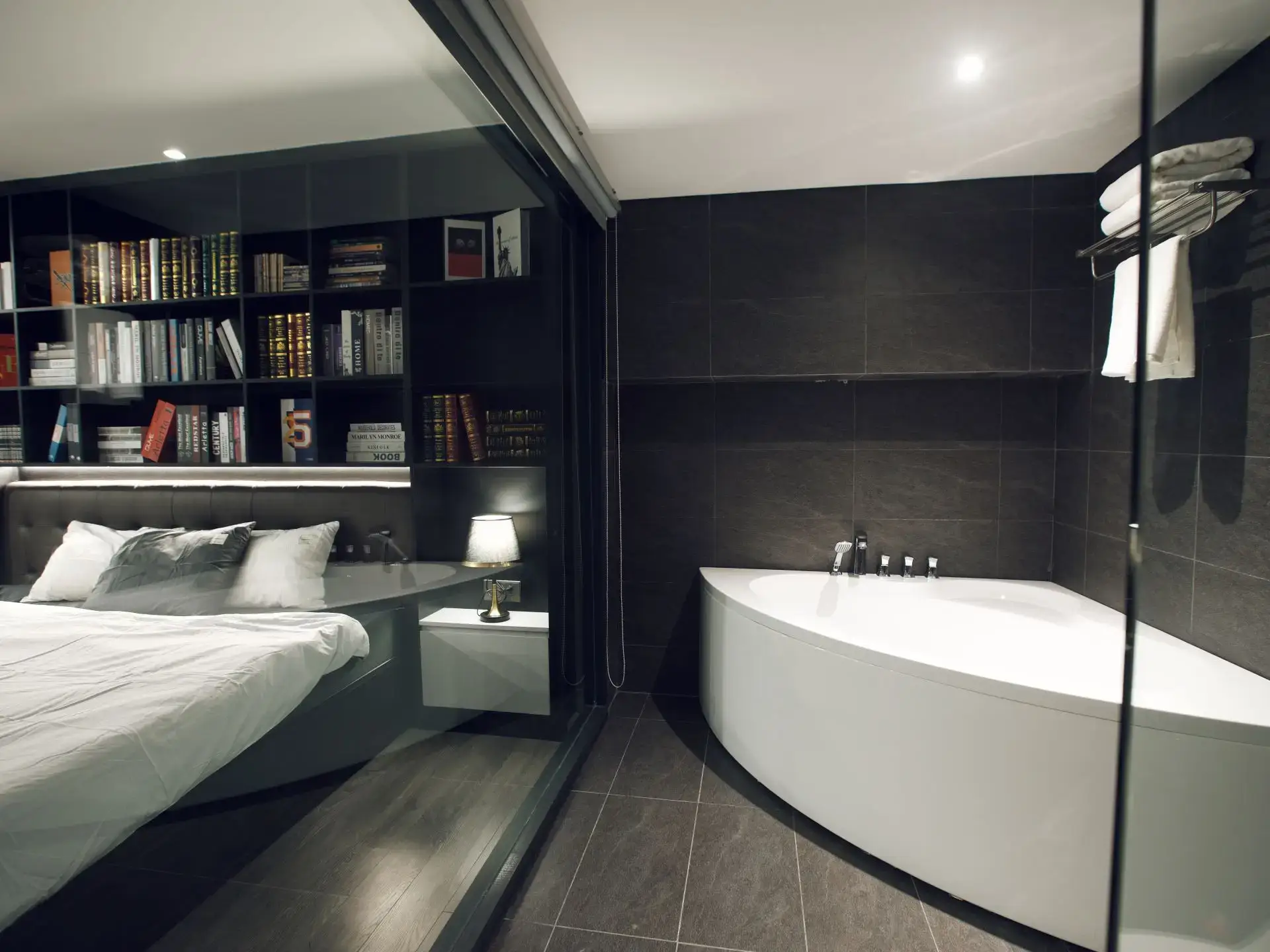 Pentstudio westlake – 1 bed – Bathroom. jpg