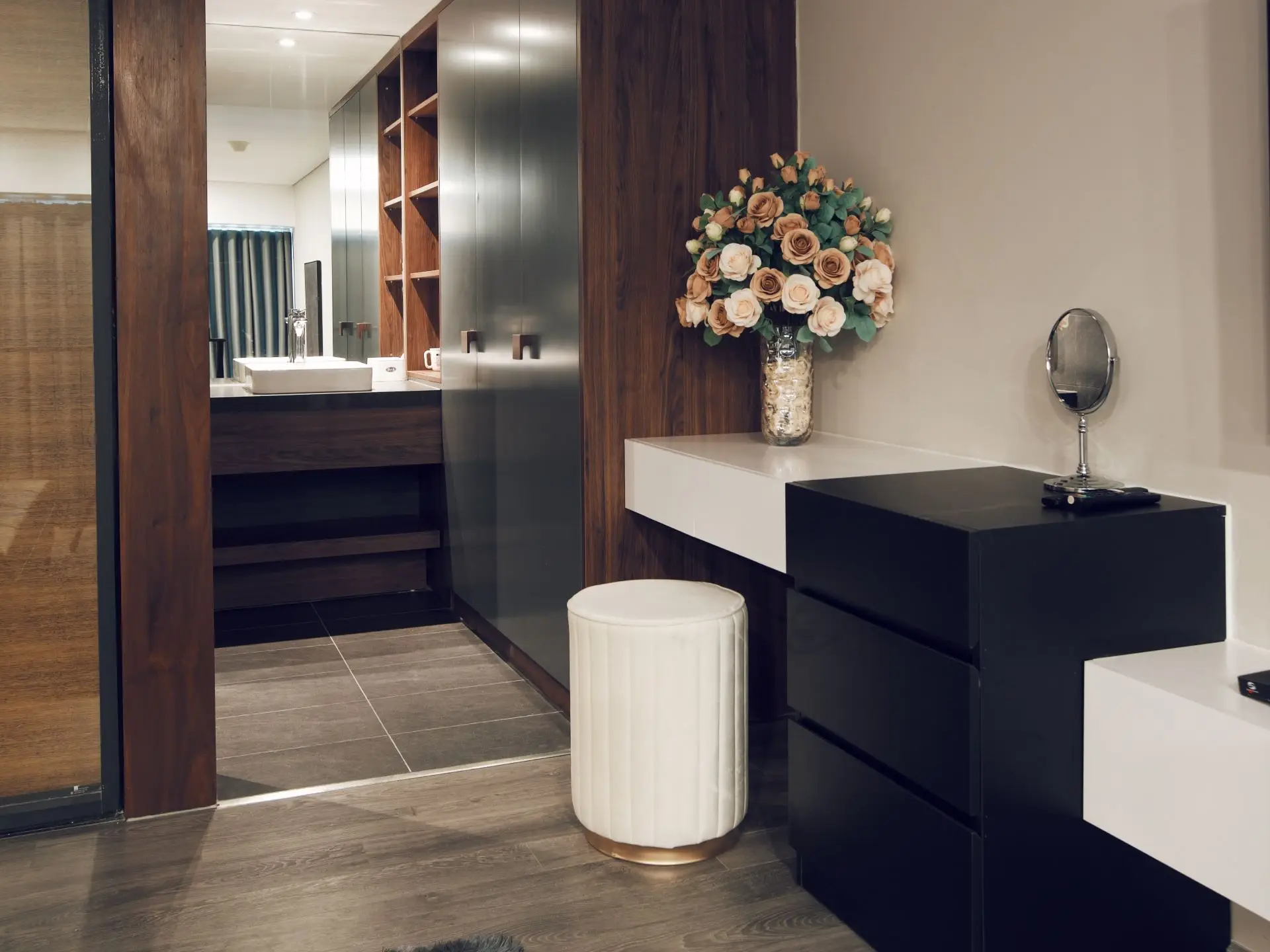 Pentstudio westlake – 1 bed – Bathroom1