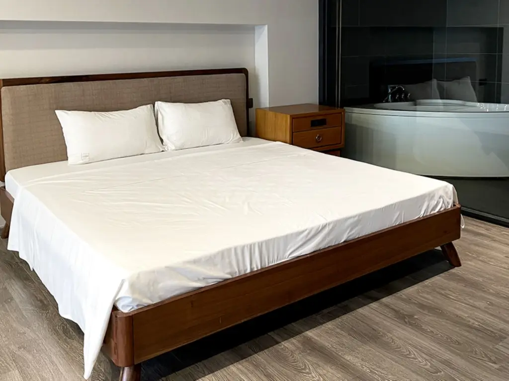 Pentstudio Westlake (cozy)
