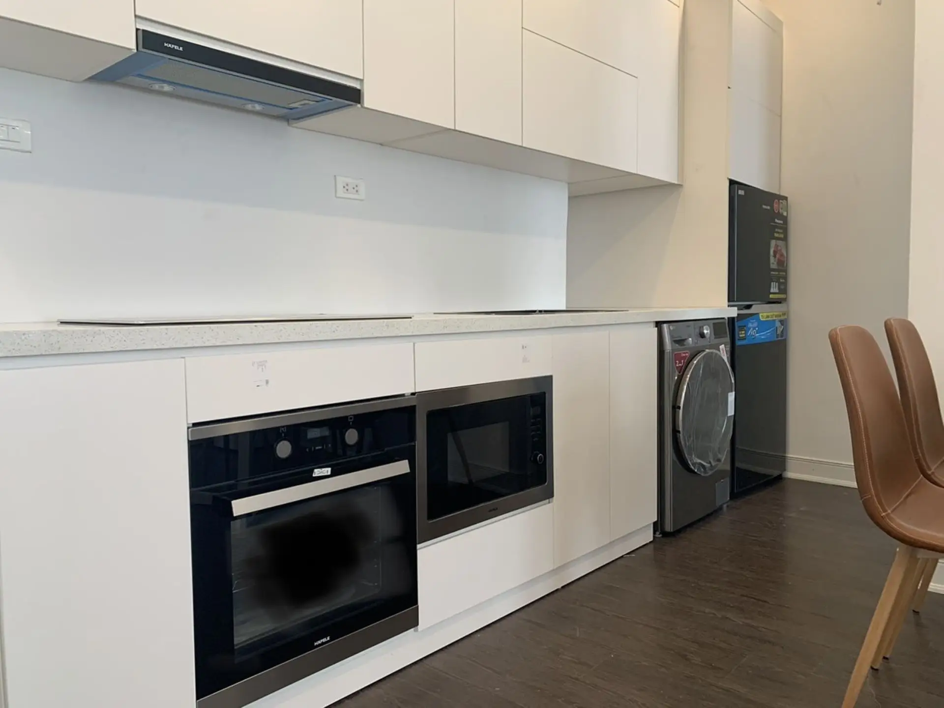 The song Apartment – 7F – 1 bed- kitchen
