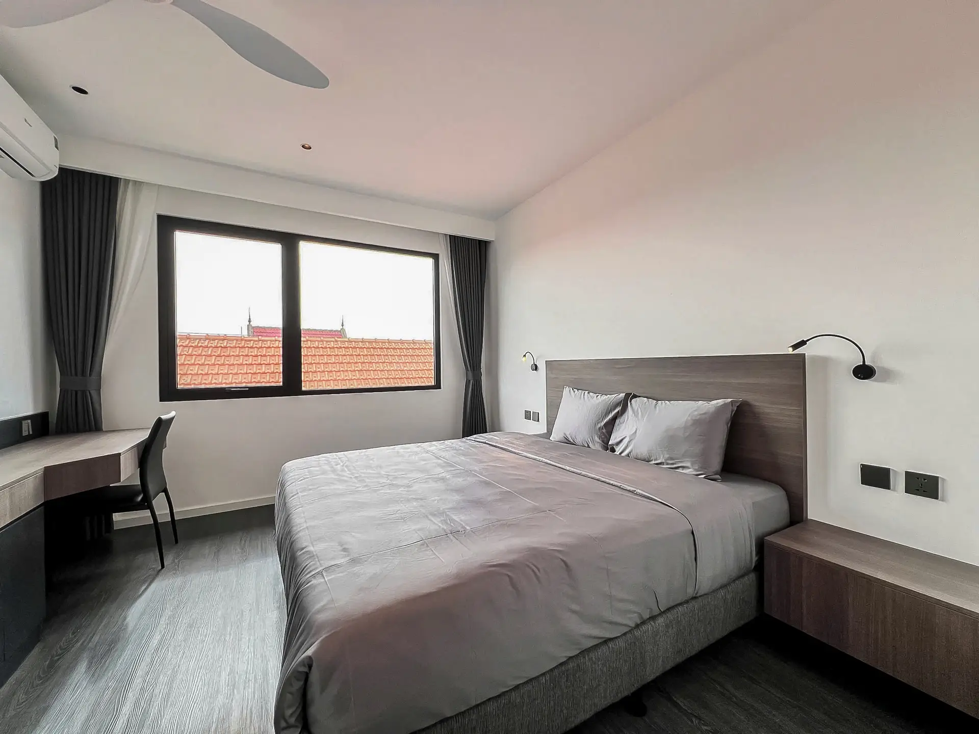 Bed room