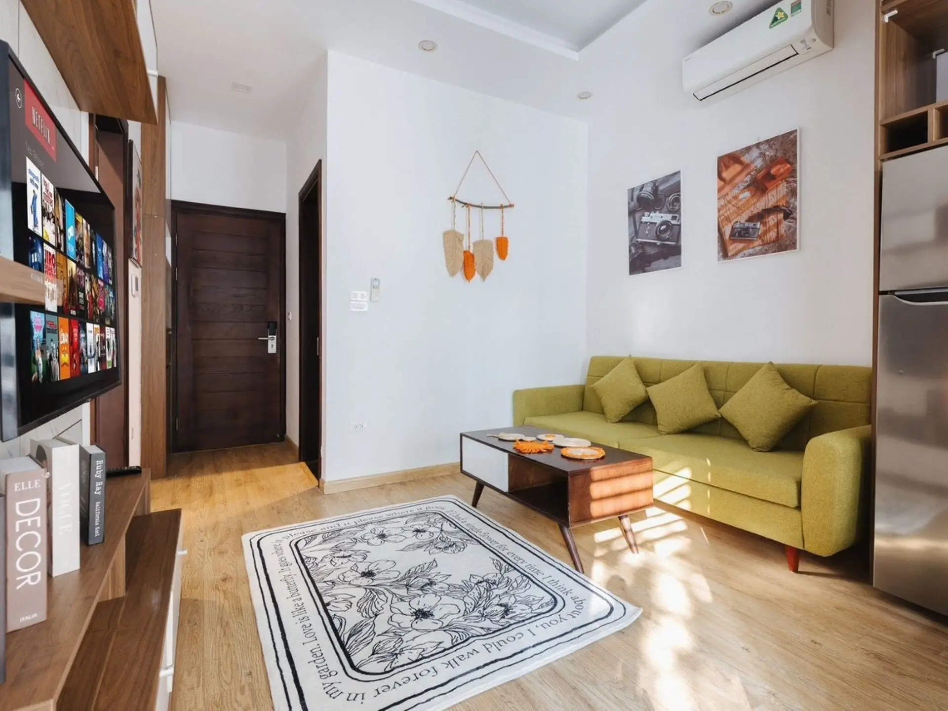 Cara Rutic – 1bed – living room 1