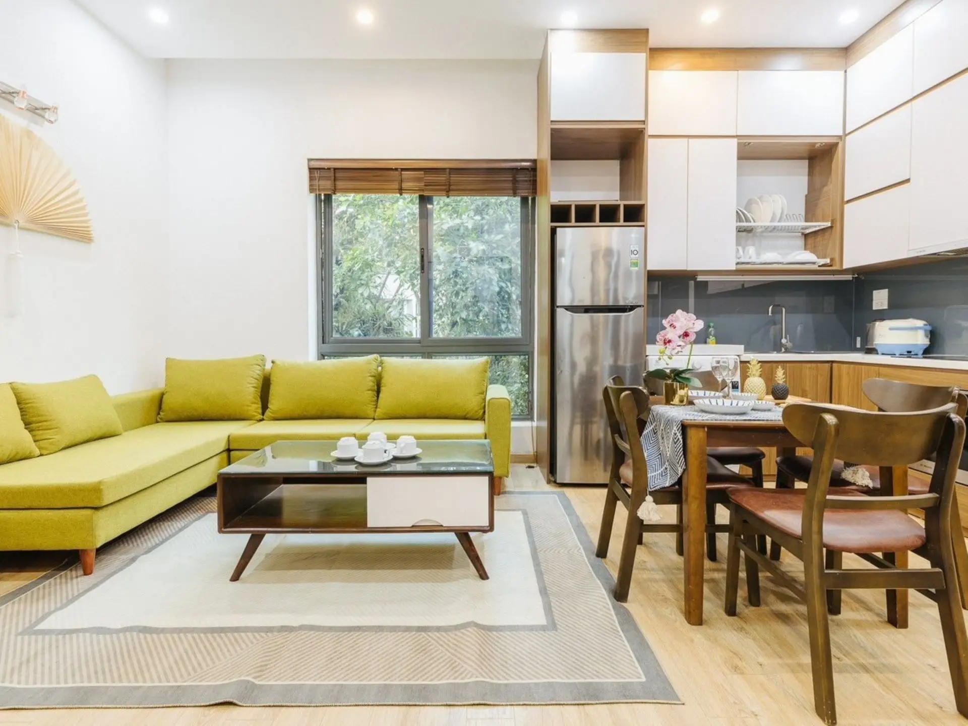 Cara Rutic- 2bed-6F- living room 1