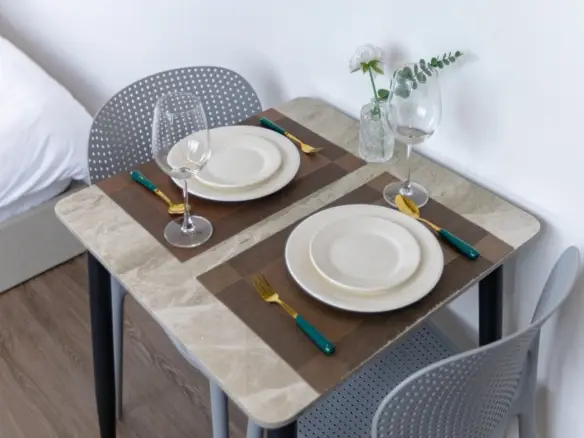Lumi Apartment Deluxe Dinning Room