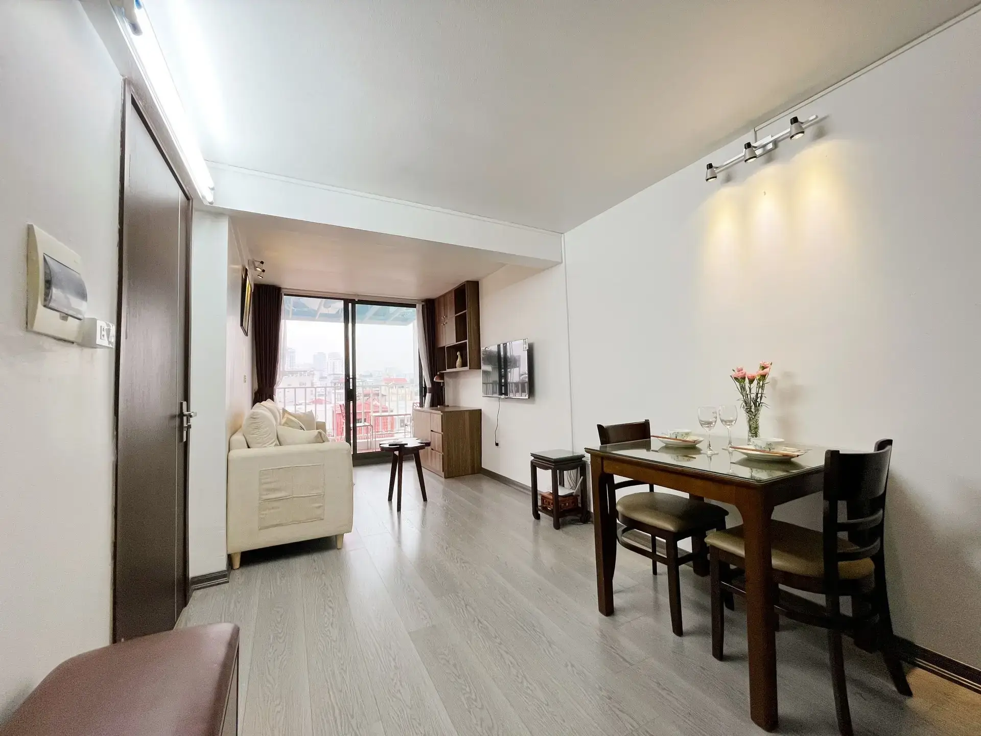 TCS Vong Thi 1bed_dinningroom