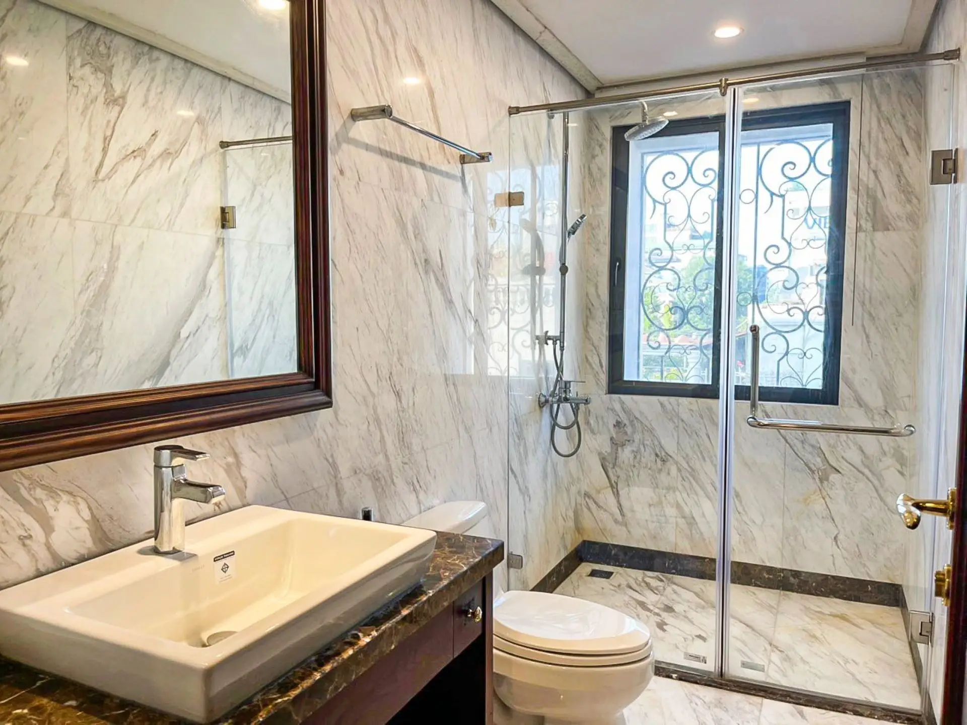 Thaicom Apartment – 1 Bed- bathroom 1