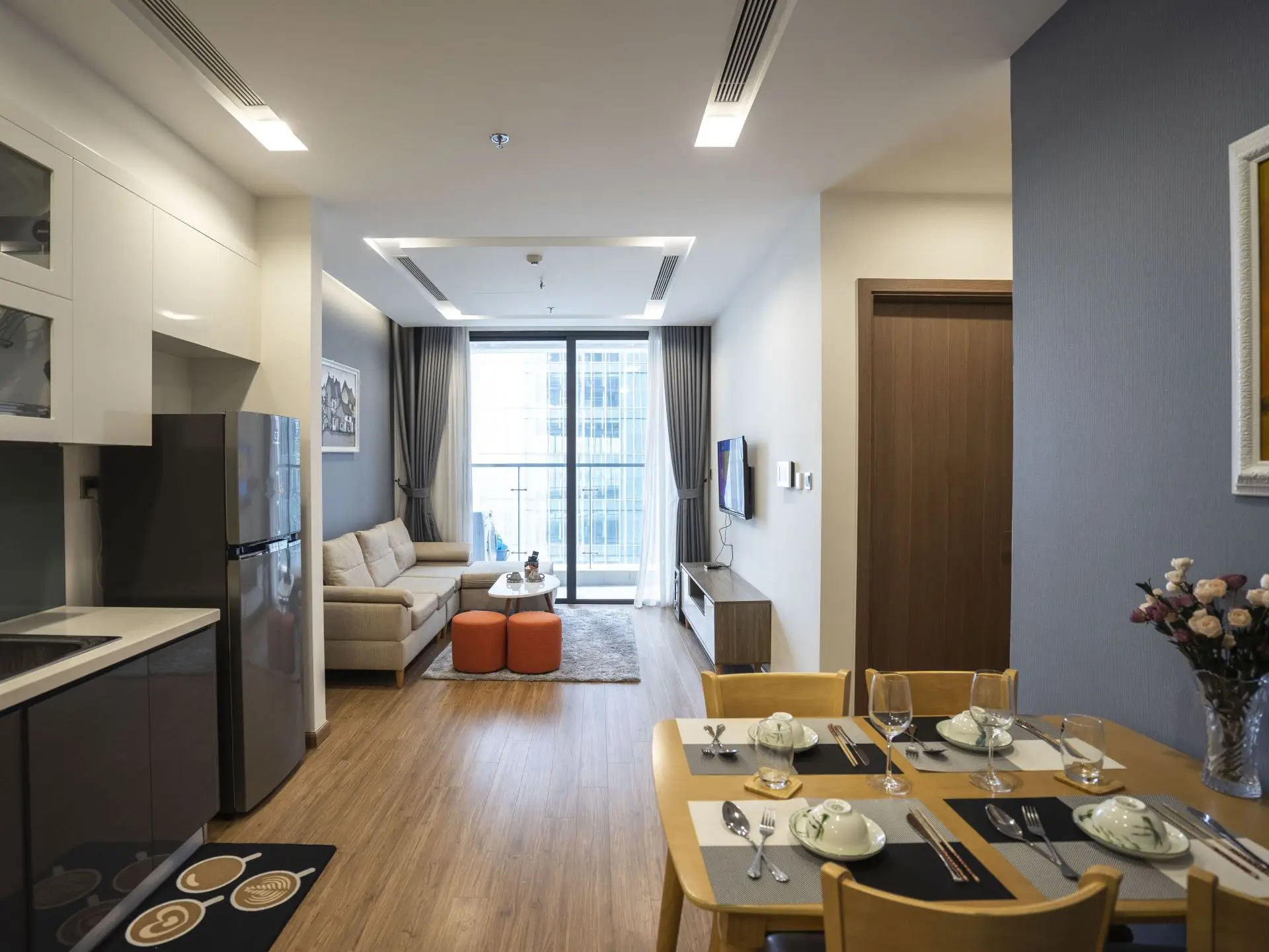 Vinhome Metropolis -1 Bed – livingroom
