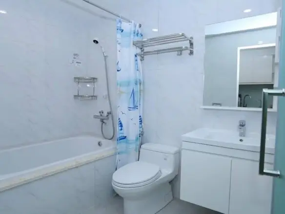 Haru Home One Bedroom Bathroom