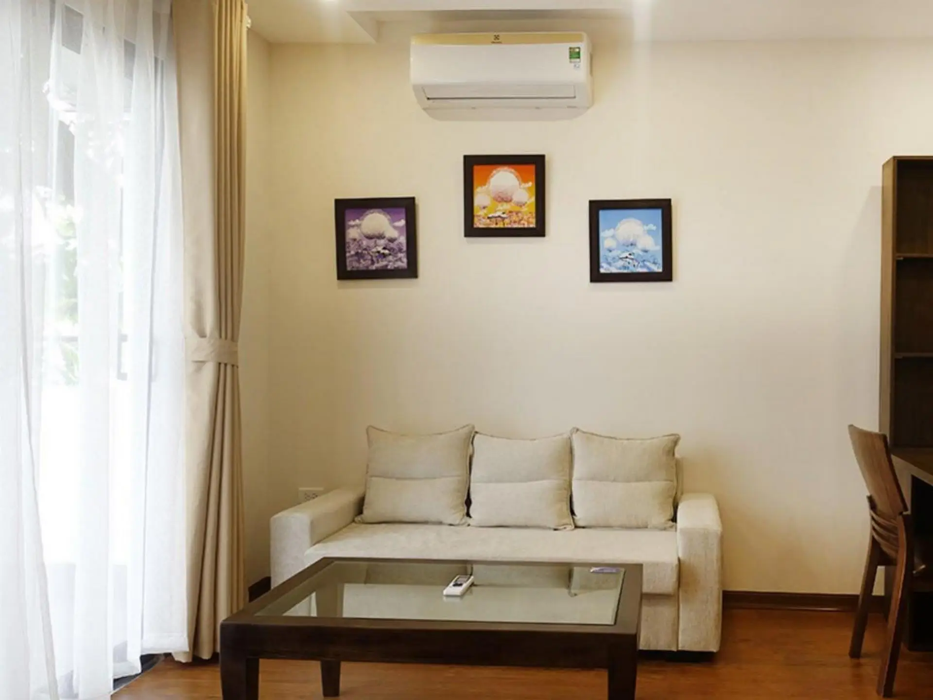 Palmo Phan Ke Binh_living room