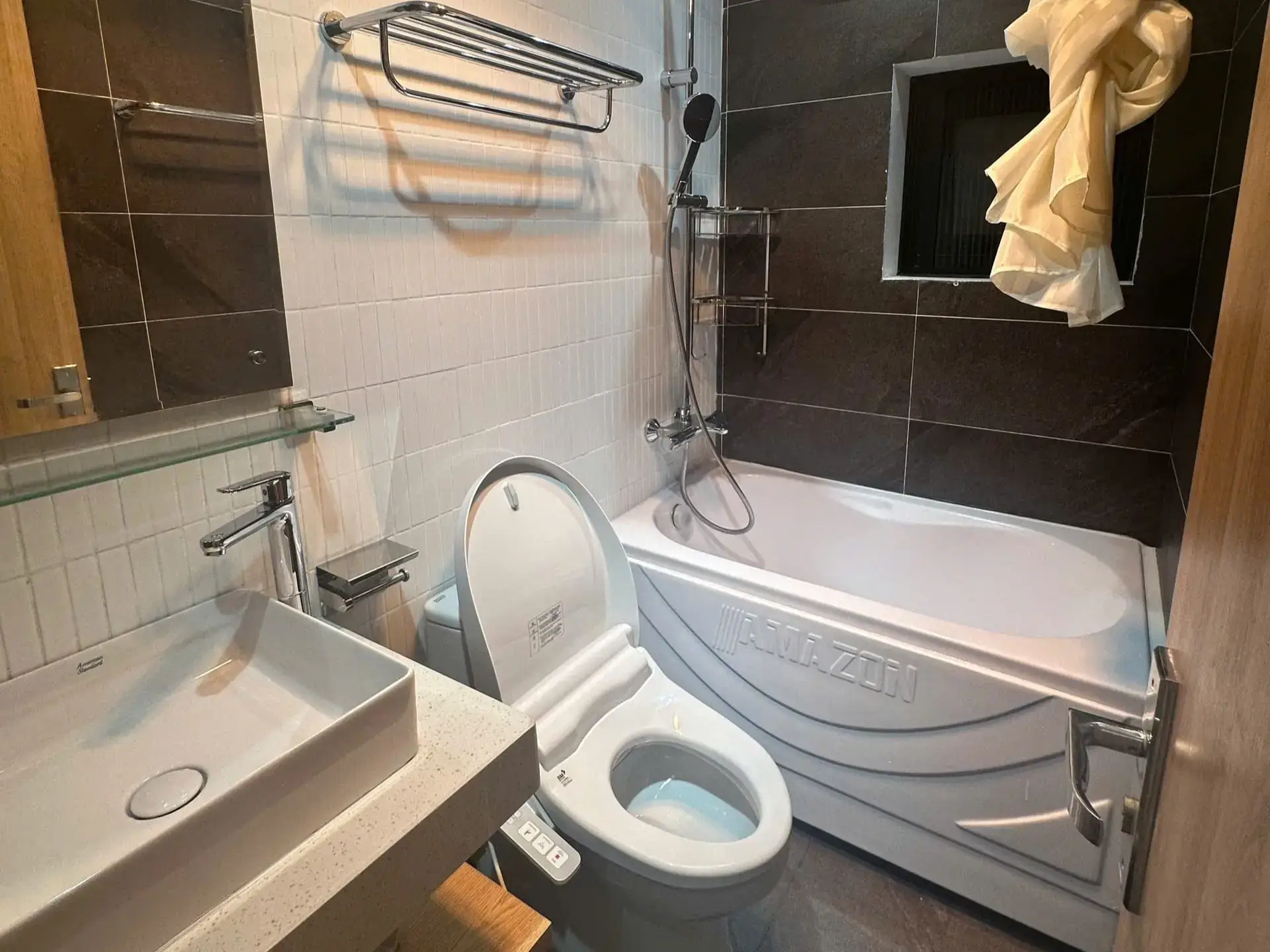 14.224 DuongBuoi_bathroom