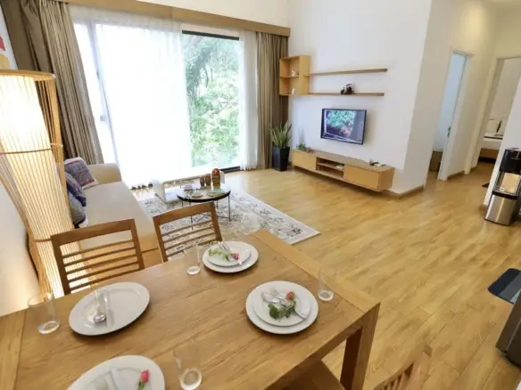 Toan Tien Housing _ 26 Pham Huy Thongリビングとテレビ