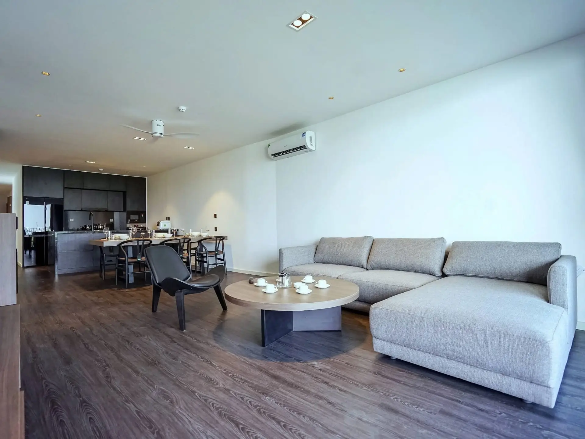 Hanoi Housing Quang An_4bed_401_ livingroom