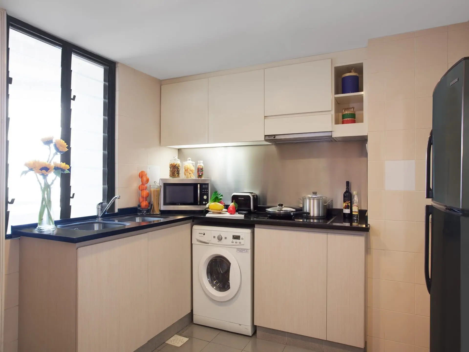 SGH – 1BR – Kitchen Somerset Grand Hanoiのキッチン