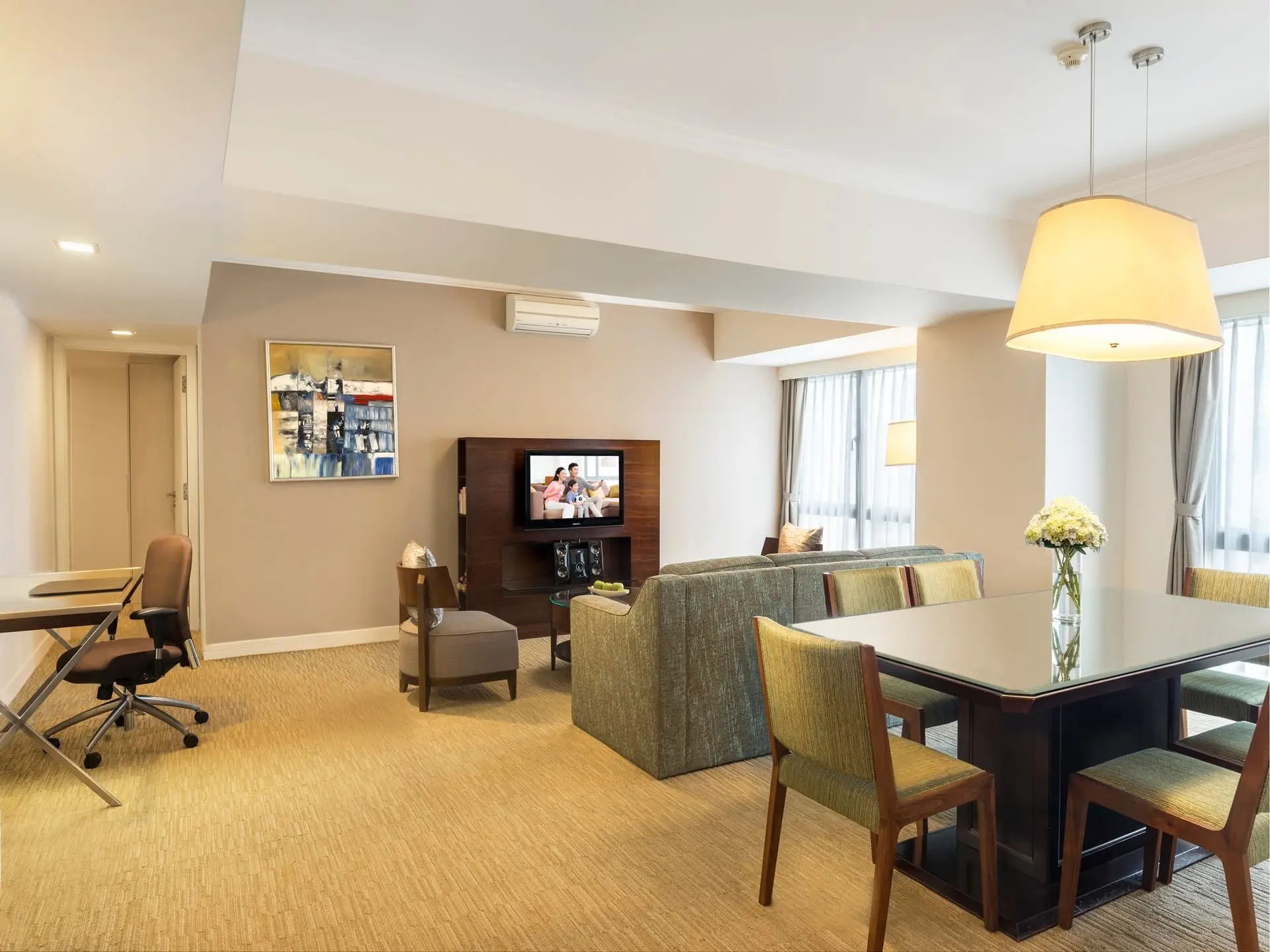 SGH – 3BR Somerset Grand Hanoiのリビング