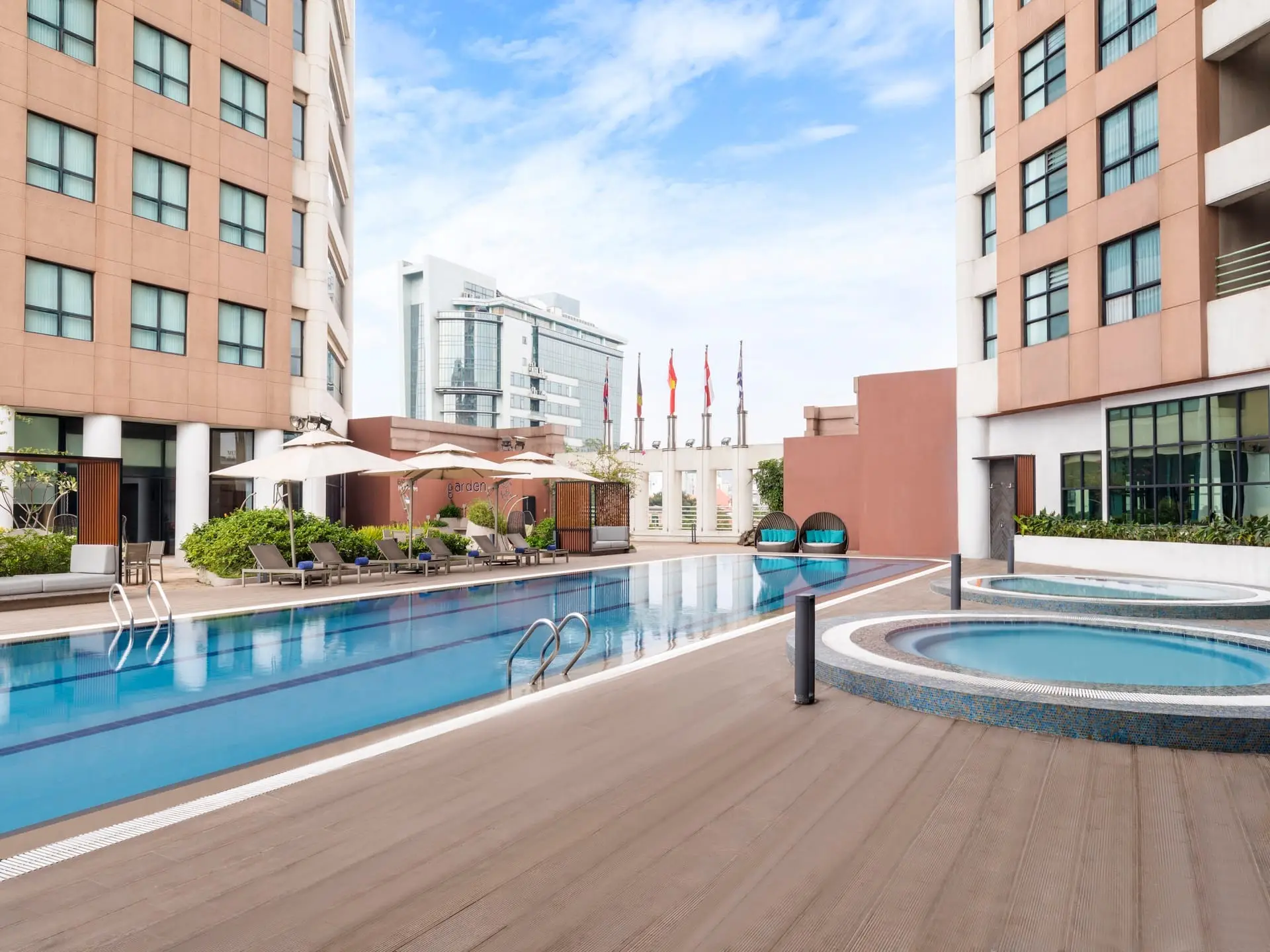 SGH – Swimming Pool(1) Somerset Grand Hanoiのプール