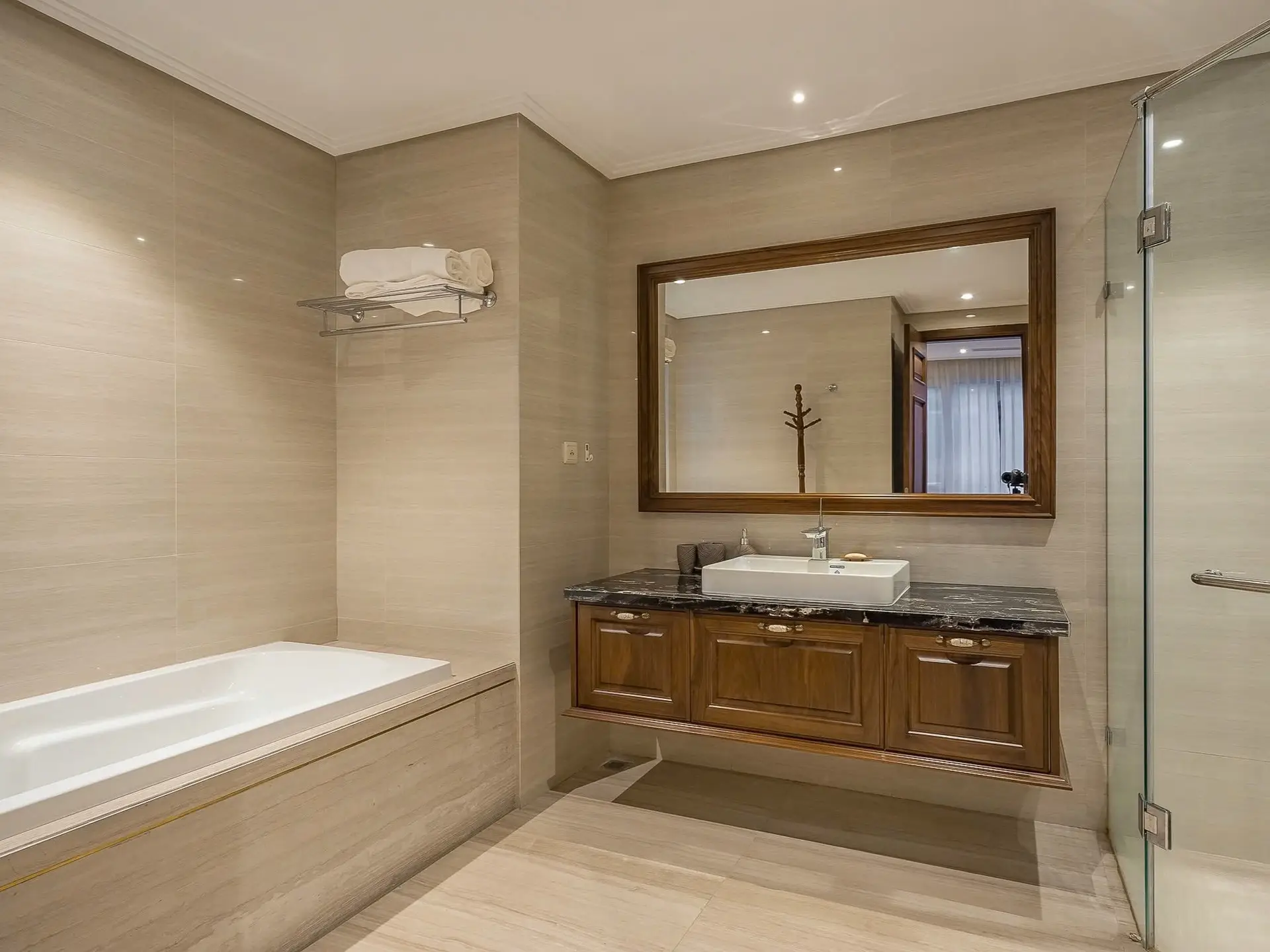 Aritex Hang Chuoi_2bed_bathroom Aritex Hang Chuoi_2bed_bathroom