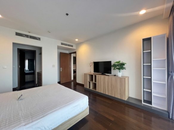 Lancaster Nui Truc Three Bedroom