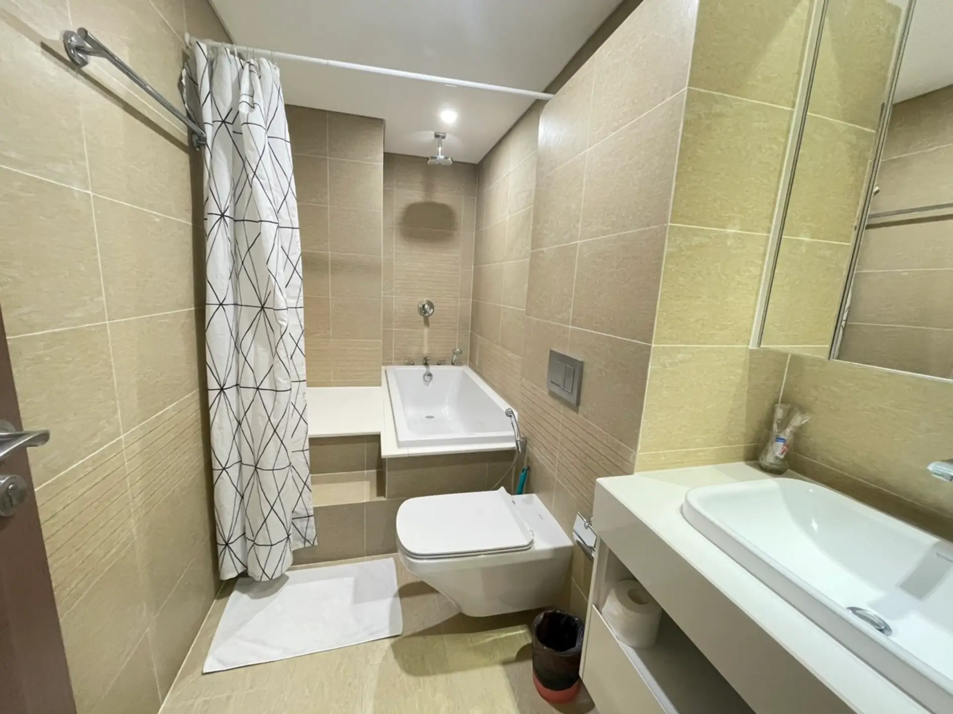 Metropolis M2 1807_2bed bath Metropolis M2 1807_2bed bath