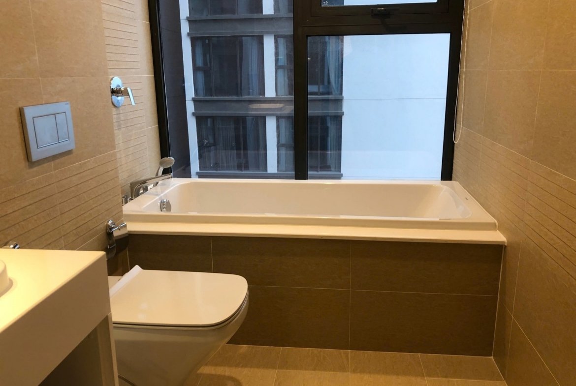 Vinhome Metropolis M1 3607 3bed_bathtub