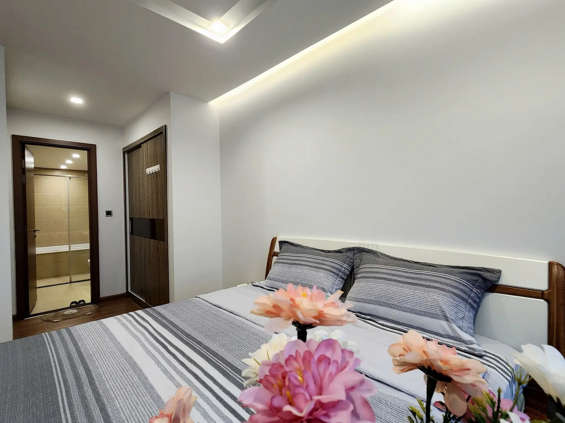 Vinhome Metropolis_4bed_M2 12b11_bedroom (3) Vinhome Metropolis_4bed_M2 12b11_bedroom (3)