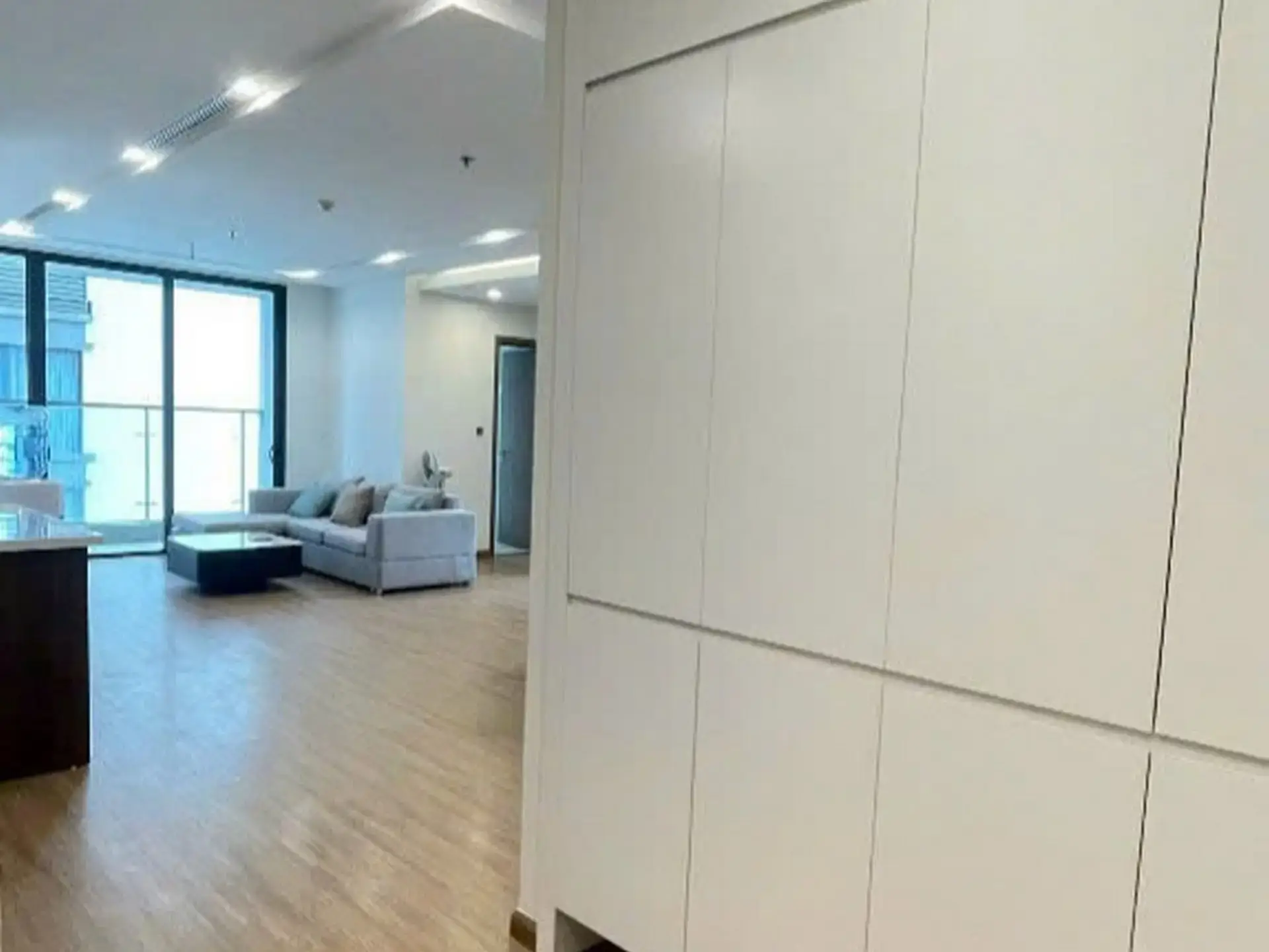 Vinhomes Metropolis M22310_3bed_livingroom Vinhomes Metropolis M22310_3bed_livingroom