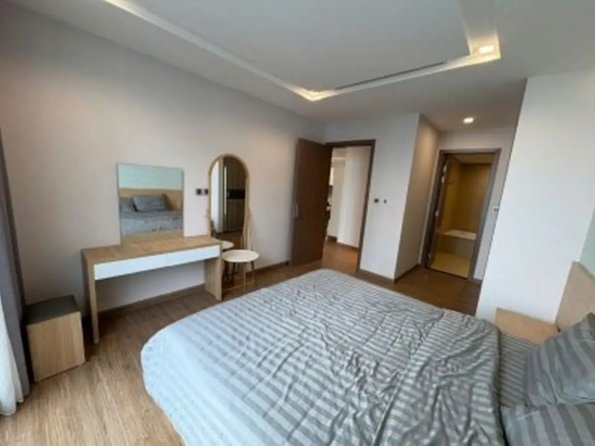 bedroom1