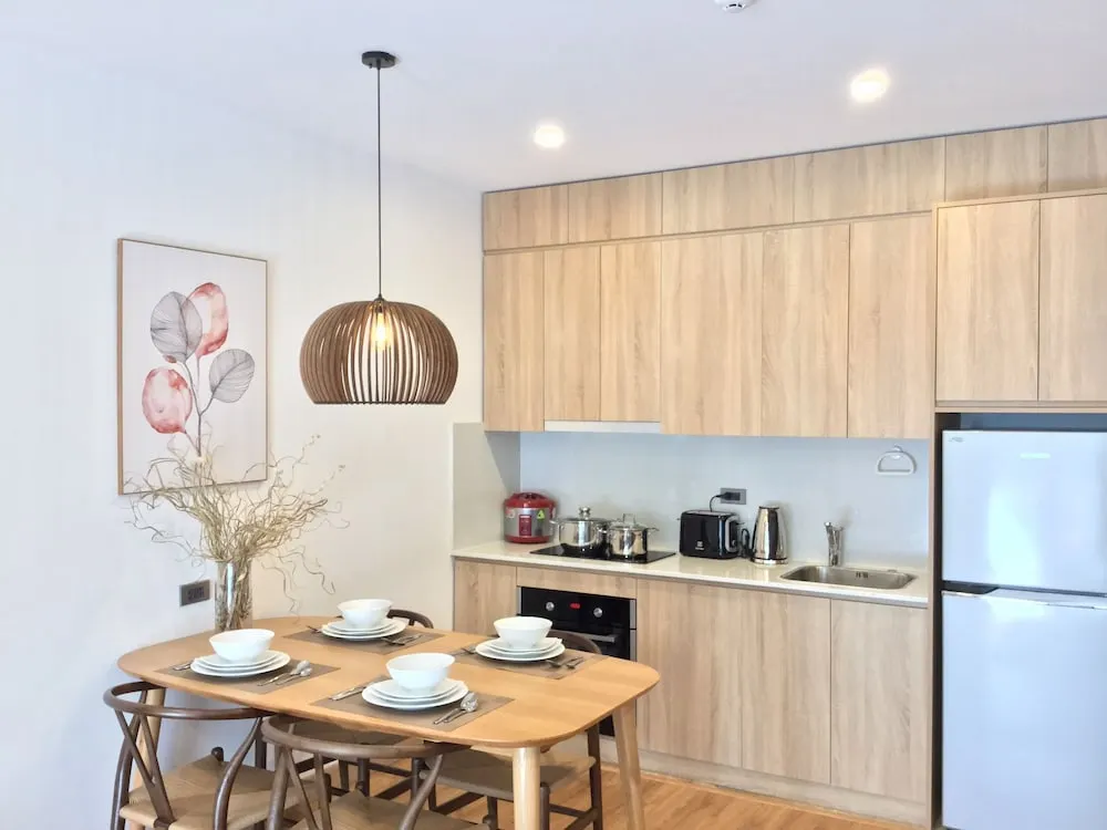 MAY HOUSE Serviced Apartment dining space