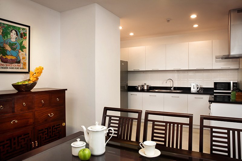Elegant Suites Westlake Three Bedroom Kitchen