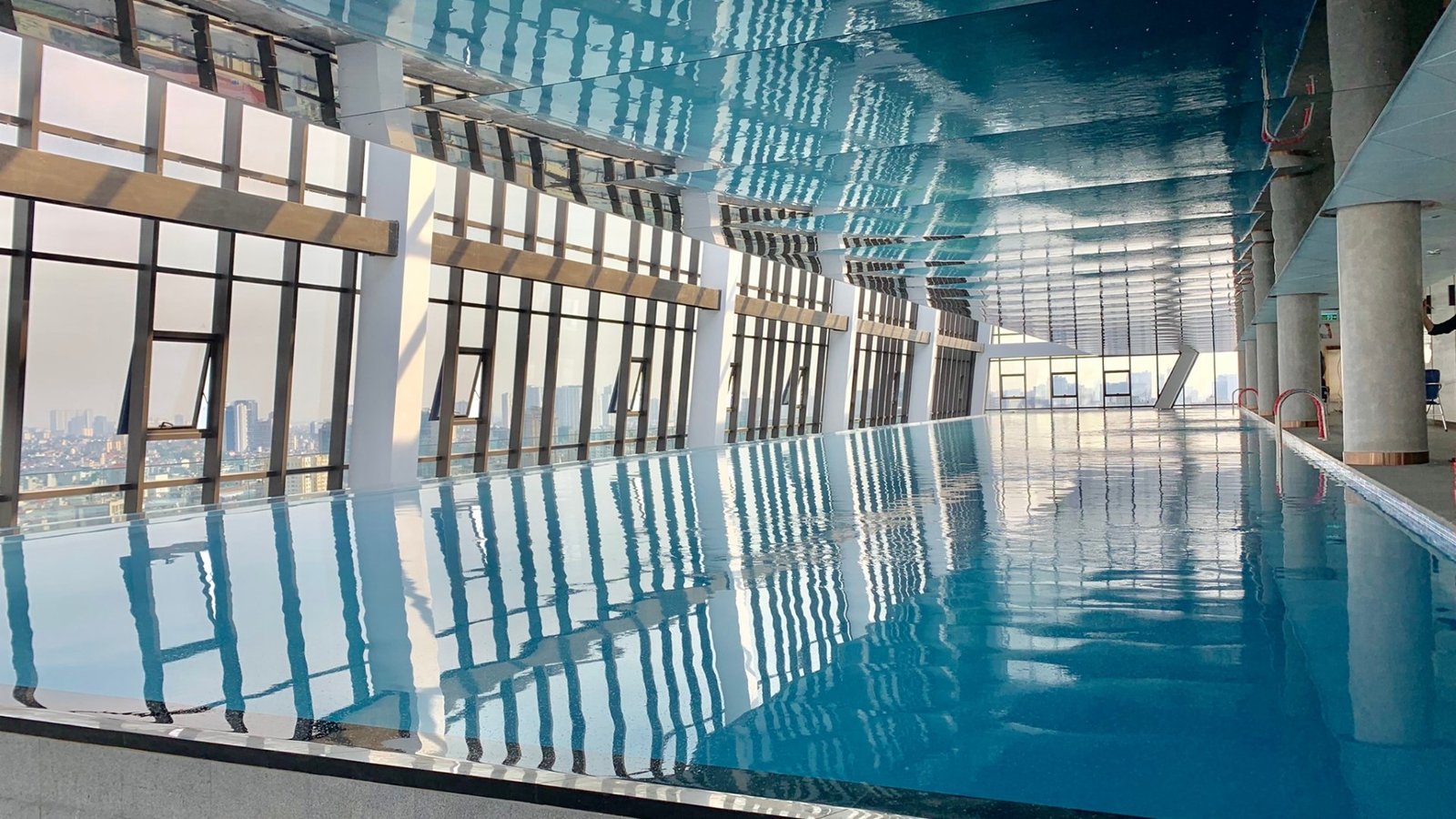 grandeur-palace-giang-vo-pool