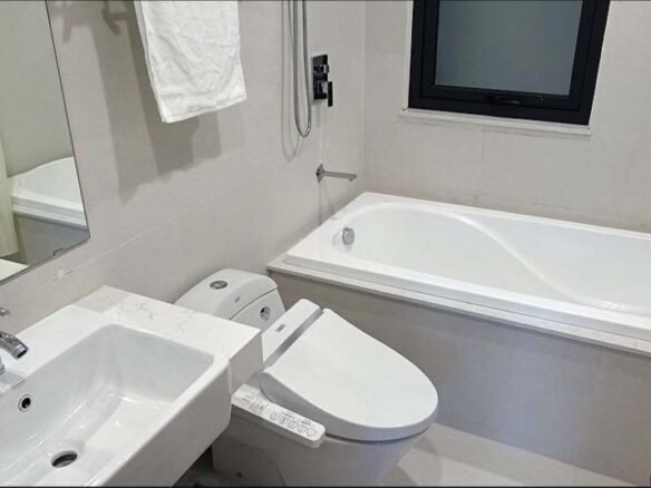 ROSEMARY 2 Serviced Apartment Bathroom