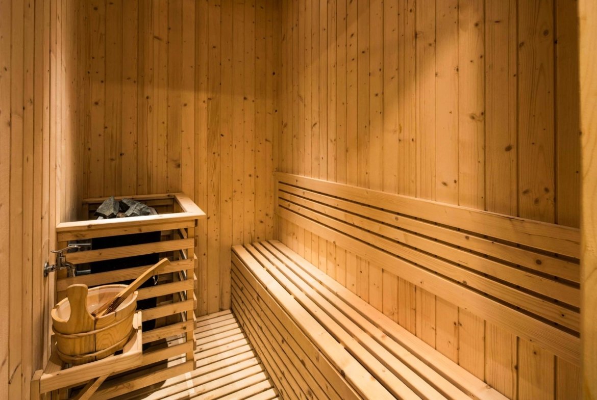 Somerset West Point Hanoi Sauna