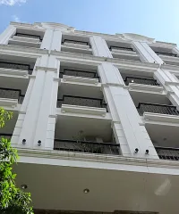 REIWA INN Apartment Building